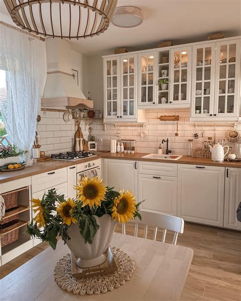 cute kitchen decorating themes