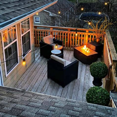 Types of Decorative Deck Lights