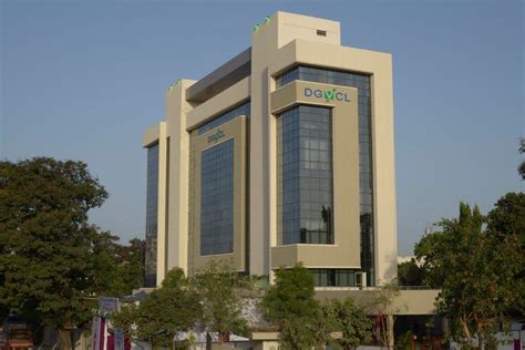 dgvcl surat contact number