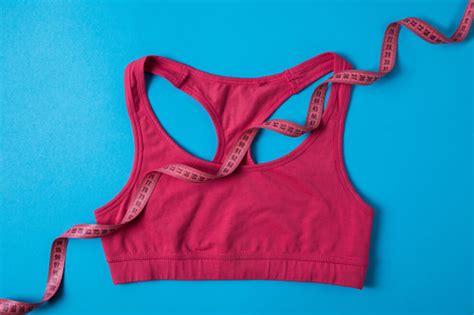 difference between 34b and 34d bra