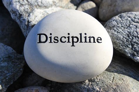 Disiplin dan Konsistensi