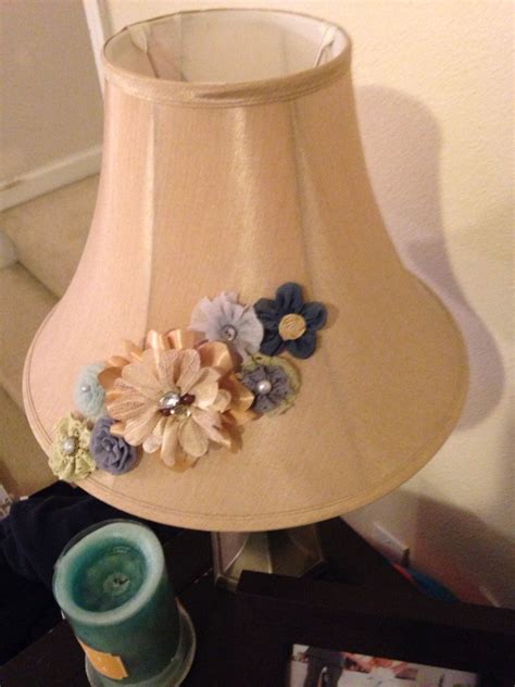 diy adding embellishments to a lamp shade