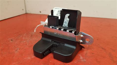 does audi a1 auto lock