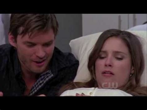 does brooke get pregnant in one tree hill with lucas