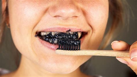 does charcoal toothpaste stain teeth