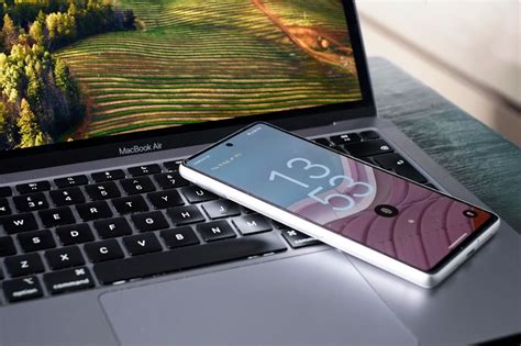 does macbook work with android