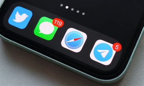 does texting on instagram use data