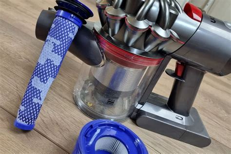 dyson v11 not working on carpet