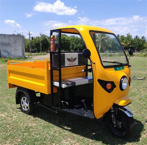 e rickshaw loader size