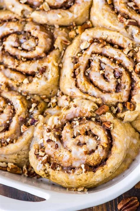 easy cinnamon rolls using grands biscuits