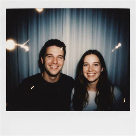 edit foto polaroid AI
