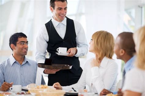examples of good service in a restaurant