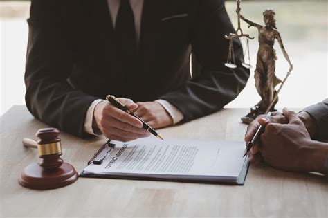 Experienced Defense Attorney Explained Navigating the Legal Maze