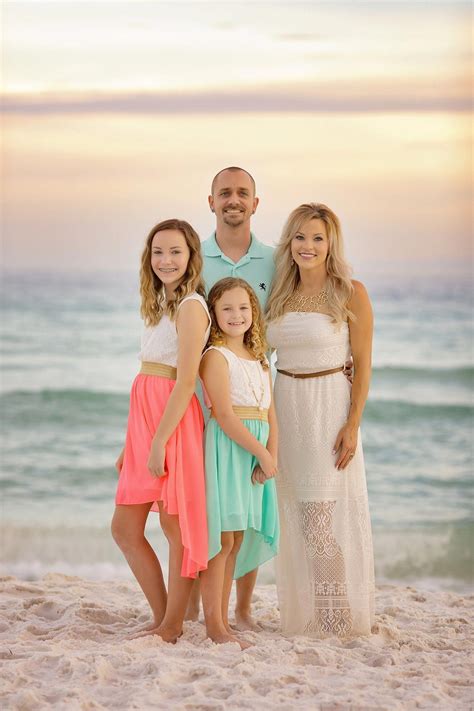 family photo beach ideas