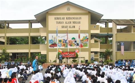 gambar sekolah kebangsaan taman alam megah
