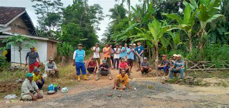 Gotong royong desa