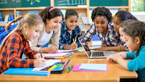 group collaboration in classroom
