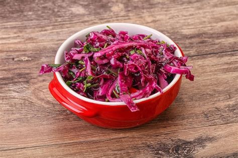 herbs to go with red cabbage