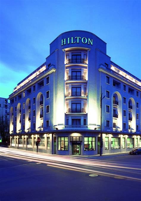 how did hilton hotels start