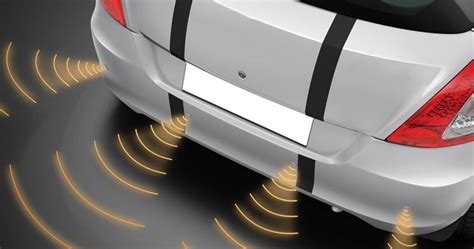 how does a car reverse sensor work