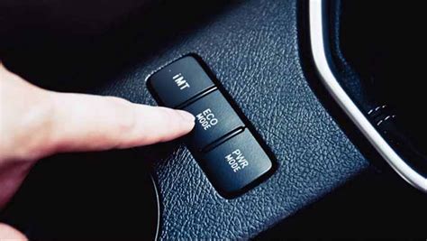 how does the eco button work on a car