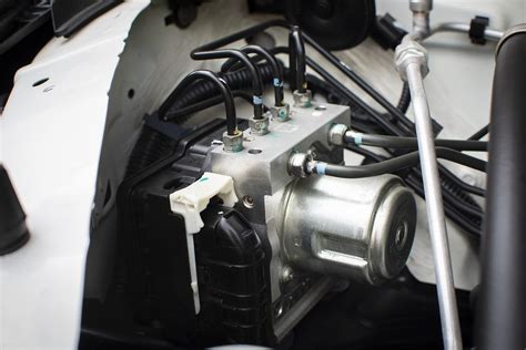 how does the powertrain control module work