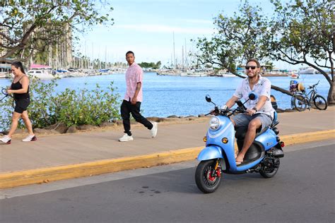 how fast do a 50cc moped go