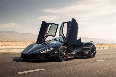 how fast is the world's fastest car go