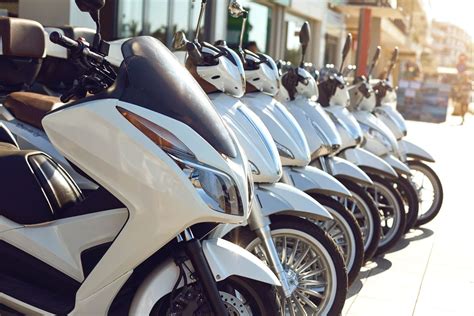 how fast will a 50 cc scooter go