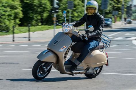 how fast would a 50cc scooter go