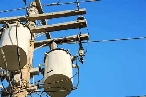how long does a power line take to fix