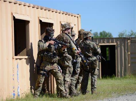 how long is army special forces training