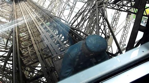 how long is the eiffel tower elevator ride
