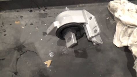 how long to replace a transmission mount
