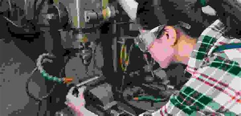 how much do cnc operators make an hour