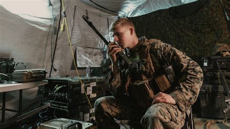 how much does a private in the canadian army make