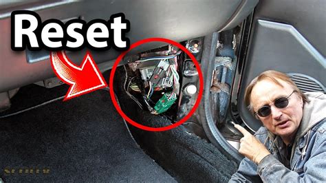 how much does it cost to change a computer in a car