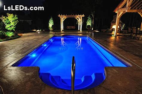 how much does it cost to replace pool lights