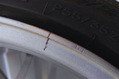 how much to fix a rim scratch