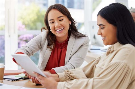 how to build a good rapport with interviewer