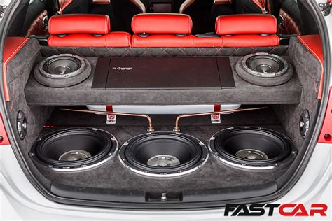 how to change folder in car music system