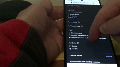 how to change google background from black to white on android phone