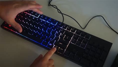 how to change keyboard colour ios