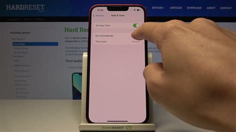 how to change time zone in iphone 13