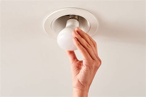 how to change tiny light bulb