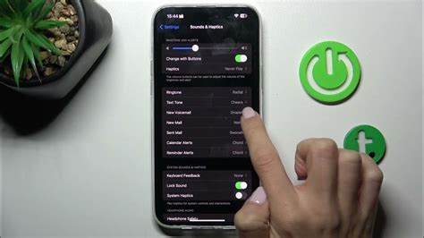how to change voicemail on iphone 15 plus