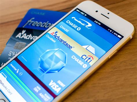 how to change your default credit card on iphone