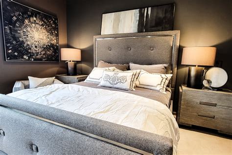 how to choose an accent wall in a bedroom