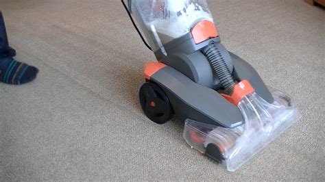 how to clean carpet with vax machine