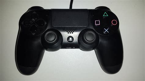how to connect 2 controllers to pc fifa